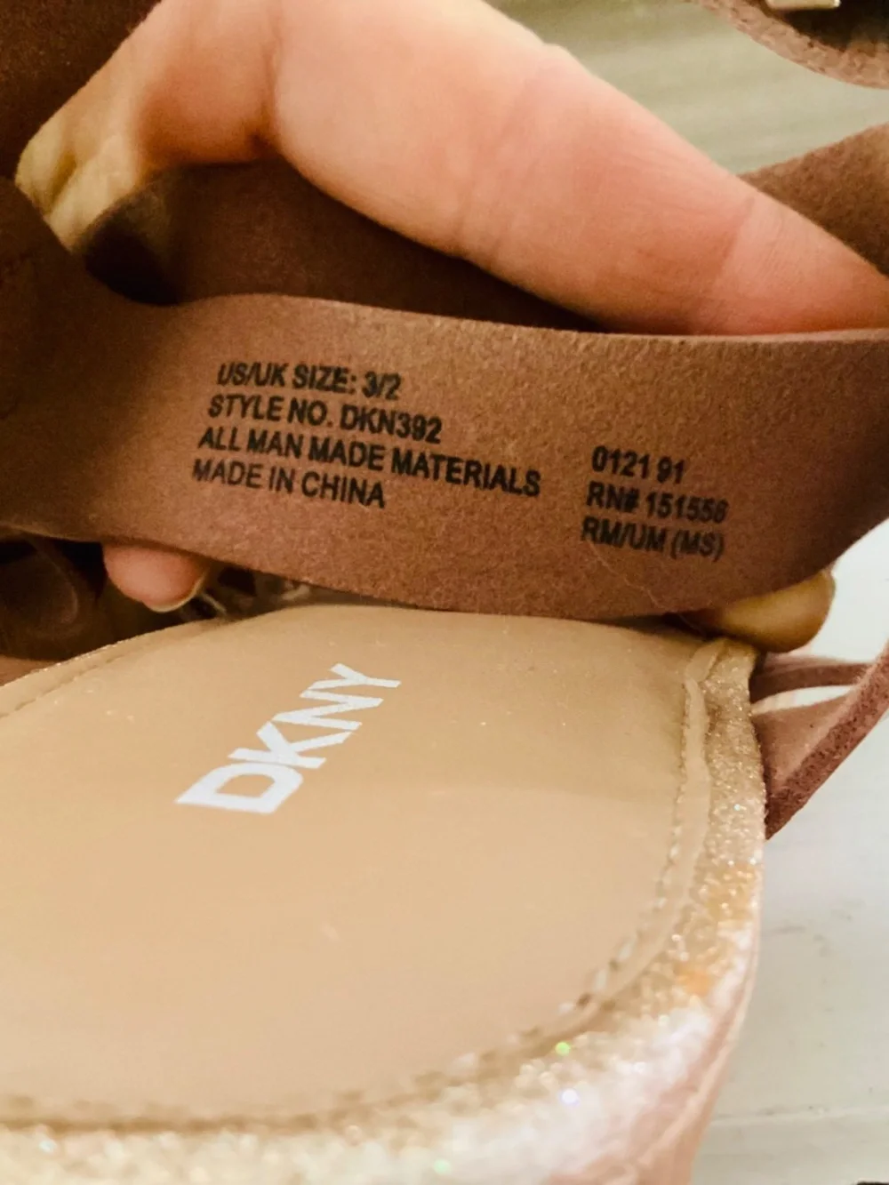 DKNY Amber Faux Leather Strap Wedge Girls Sandals Size 3 Youth Summer Platform
